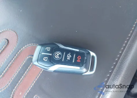 2017 Ford F-150 King Ranch z USA, uszkodzony, nr VIN 1FTEW1EG5HFB38707